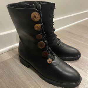 BRAND NEW Charming Lady Winter Booties w/Buttons (Size 10)
